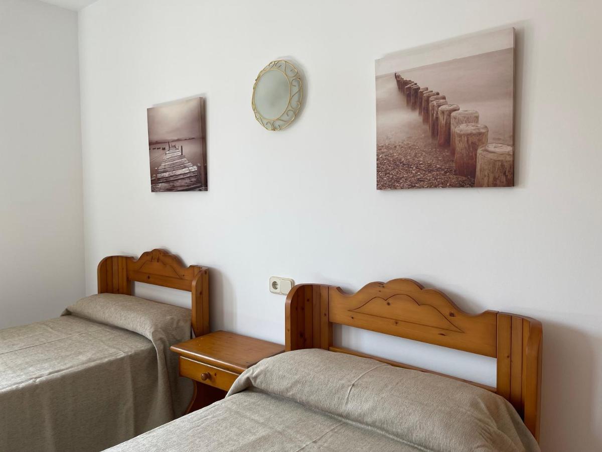 Hostal Can Gallu カラ・ラトハダ エクステリア 写真